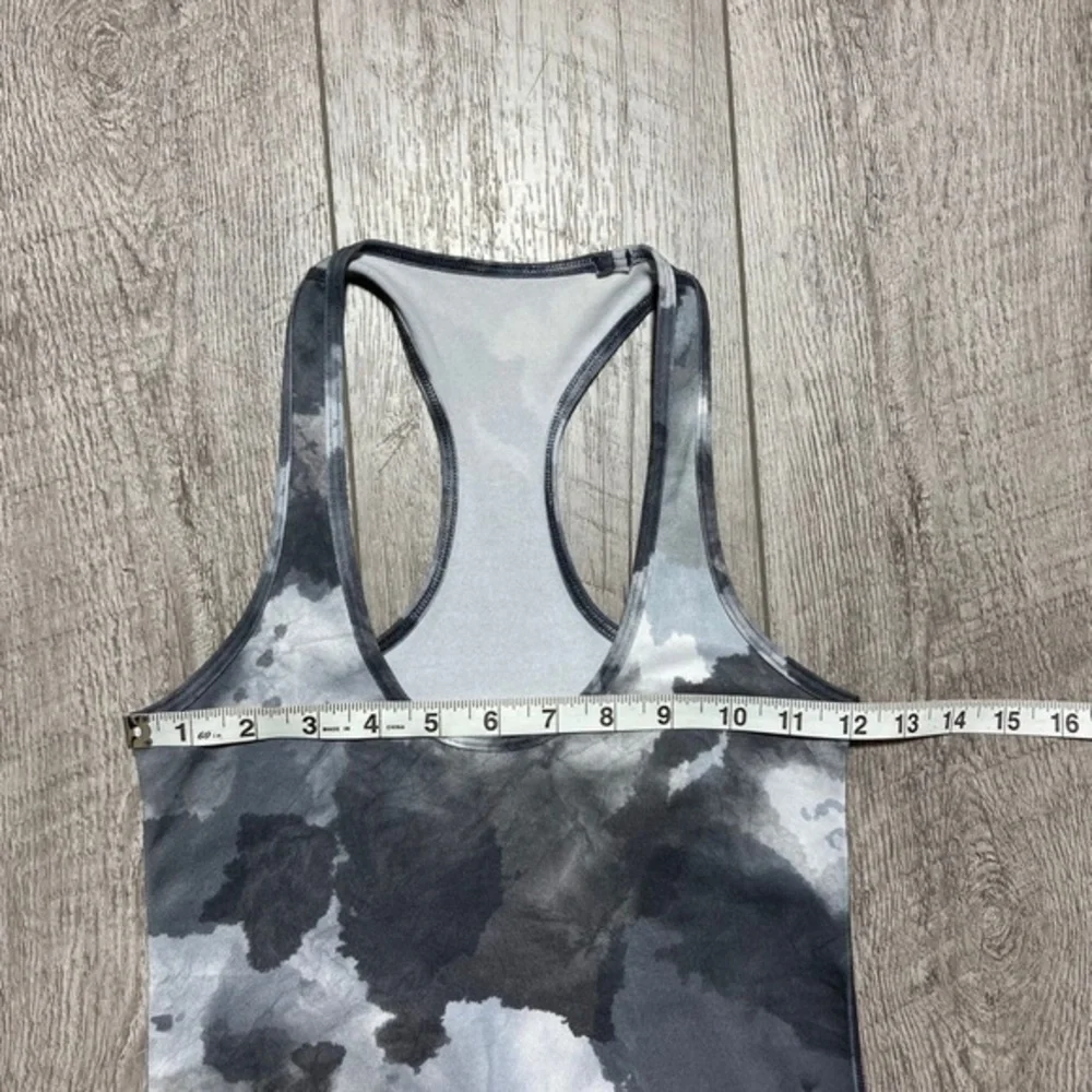 lululemon athletica pre owned